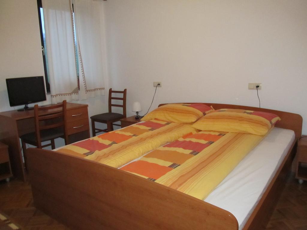 Tourist Farm Ljubica Villa Poljane nad Škofjo Loko Exterior foto