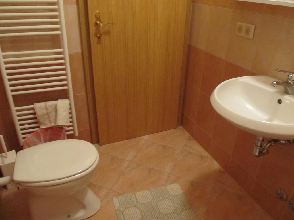 Tourist Farm Ljubica Villa Poljane nad Škofjo Loko Habitación foto